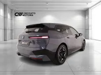 Nuova BMW iX Comfort Edition 384 kW (523 CV) 2026 Storm bay SUV