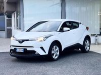Usata Toyota C-HR 98 CV (72 kW) 2018 Bianco SUV