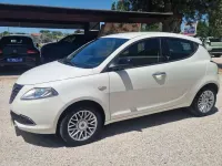 Usata Lancia Ypsilon Gold 69 CV (50 kW) 2015 Bianco Utilitaria