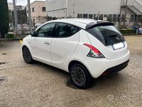 Usata Lancia Ypsilon S 69 CV (50 kW) 2023 Bianco Utilitaria