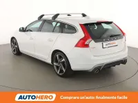 Usata Volvo V60 R-Design Momentum 150 CV (110 kW) 2015 Bianco Station wagon