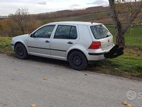 Usata VW Golf IV 110 CV (80 kW) 2001 Grigio Utilitaria