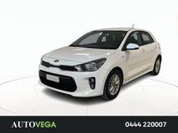 Usata Kia Rio 82 CV (60 kW) 2020 Bianco pastello Berlina