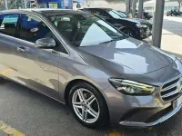 Usata Mercedes B180 Elegance 116 CV (85 kW) 2020 Grigio Utilitaria