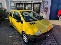 Usata Renault Twingo 54 CV (39 kW) 1995 Giallo Utilitaria