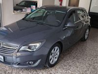 Usata Opel Insignia Eco 140 CV (102 kW) 2015 Perlato Station wagon