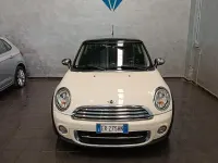 Usata Mini Cooper D Hype 112 CV (82 kW) 2013 Beige Utilitaria