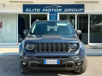 Usata Jeep Renegade Trailhawk 179 CV (131 kW) 2021 Blu/azzurro SUV
