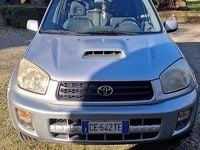Usado Toyota RAV4 116 CV (85 kW) 2003 Plateado SUV