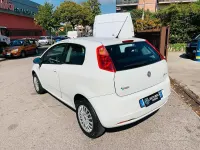 Usata Fiat Grande Punto Active 69 CV (50 kW) 2009 Bianco Utilitaria