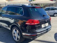 Usata VW Touareg 204 CV (150 kW) 2015 Nero SUV