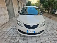 Usata Lancia Ypsilon 85 CV (62 kW) 2016 Bianco Utilitaria