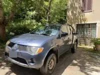 Usata Mitsubishi L200 136 CV (100 kW) 2009 Grigio Pick-up