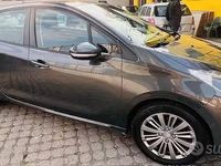 Usata Peugeot 208 Allure 82 CV (60 kW) 2017 Grigio Utilitaria