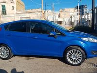 Usata Ford Fiesta Titanium 75 CV (55 kW) 2013 Blu Berlina