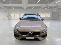 Usata Volvo V60 Business Edition 197 CV (144 kW) 2022 Grigio Station wagon