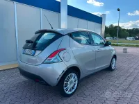 Usata Lancia Ypsilon 95 CV (69 kW) 2011 Grigio Utilitaria
