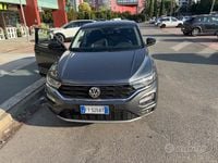 Usata VW T-Roc 116 CV (85 kW) 2019 Grigio SUV