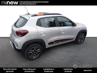Usata Dacia Spring Comfort 33 kW (45 CV) 2022 Grigio chiaro Utilitaria