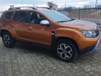 Usata Dacia Duster Lauréate 109 CV (80 kW) 2018 Marrone SUV