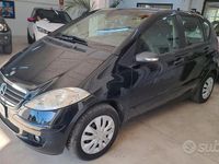Usata Mercedes A180 Avantgarde 109 CV (80 kW) 2008 Nero Berlina