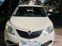 Usata Lancia Ypsilon Gold 95 CV (69 kW) 2018 Bianco Utilitaria