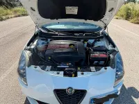 Usata Alfa Romeo Giulietta Quadrifoglio 235 CV (172 kW) 2010 Bianco Utilitaria