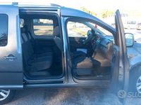 Usata VW Caddy 102 CV (75 kW) 2010 Grigio Monovolume