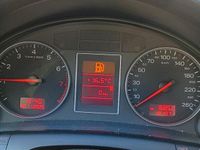 Usata Audi A4 102 CV (75 kW) 2004 Blu Berlina