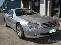 Usata Mercedes SL350 245 CV (180 kW) 2003 Grigio Cabrio