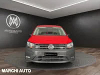 Usata VW Caddy Trendline 102 CV (75 kW) 2017 Rosso pastello Monovolume