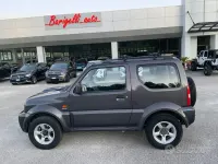 Usata Suzuki Jimny 86 CV (63 kW) 2009 Grigio SUV