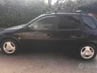 Usata Opel Corsa 60 CV (44 kW) 2000 Nero Berlina