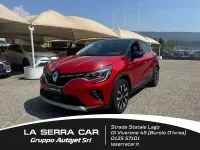 Usata Renault Captur Engineered 94 CV (69 kW) 2023 Rosso SUV