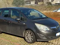 Usata Opel Meriva Cosmo 101 CV (74 kW) 2011 Grigio Monovolume