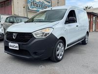 Usata Dacia Dokker 75 CV (55 kW) 2019 Bianco Monovolume