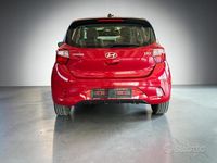 Usata Hyundai i10 Essential 63 CV (46 kW) 2025 Rosso metallizzato Utilitaria
