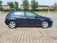 Usado VW Golf VII Comfortline 110 HP (80 kW) 2015 Preto Sedan
