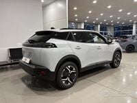Usata Peugeot 2008 Allure 101 CV (74 kW) 2024 Bianco SUV
