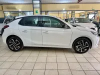 Usata Opel Corsa 101 CV (74 kW) 2025 Bianco Utilitaria