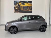 Usata Lancia Ypsilon Gold 69 CV (50 kW) 2022 Grigio Utilitaria