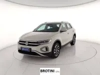 Usata VW T-Roc Style 150 CV (110 kW) 2023 Grigio metallizzato SUV