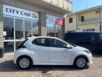 Usata Toyota Yaris Trend 72 CV (52 kW) 2023 Bianco Utilitaria