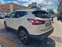 Usata Nissan Qashqai Tekna 131 CV (96 kW) 2016 Bianco SUV