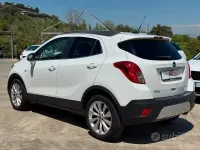 Usata Opel Mokka Cosmo 131 CV (96 kW) 2014 Bianco SUV