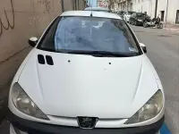 Usata Peugeot 206 75 CV (55 kW) 2002 Bianco Berlina