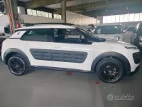 Usata Citroën C4 PureTech 82 CV (60 kW) 2018 Bianco SUV