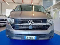 Usata VW Multivan 150 CV (110 kW) 2022 Grigio mojave met Monovolume