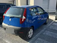 Usata Fiat Punto 60 CV (44 kW) 2005 Bluazzurro Utilitaria