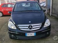 Usata Mercedes B180 109 CV (80 kW) 2007 Nero Monovolume
